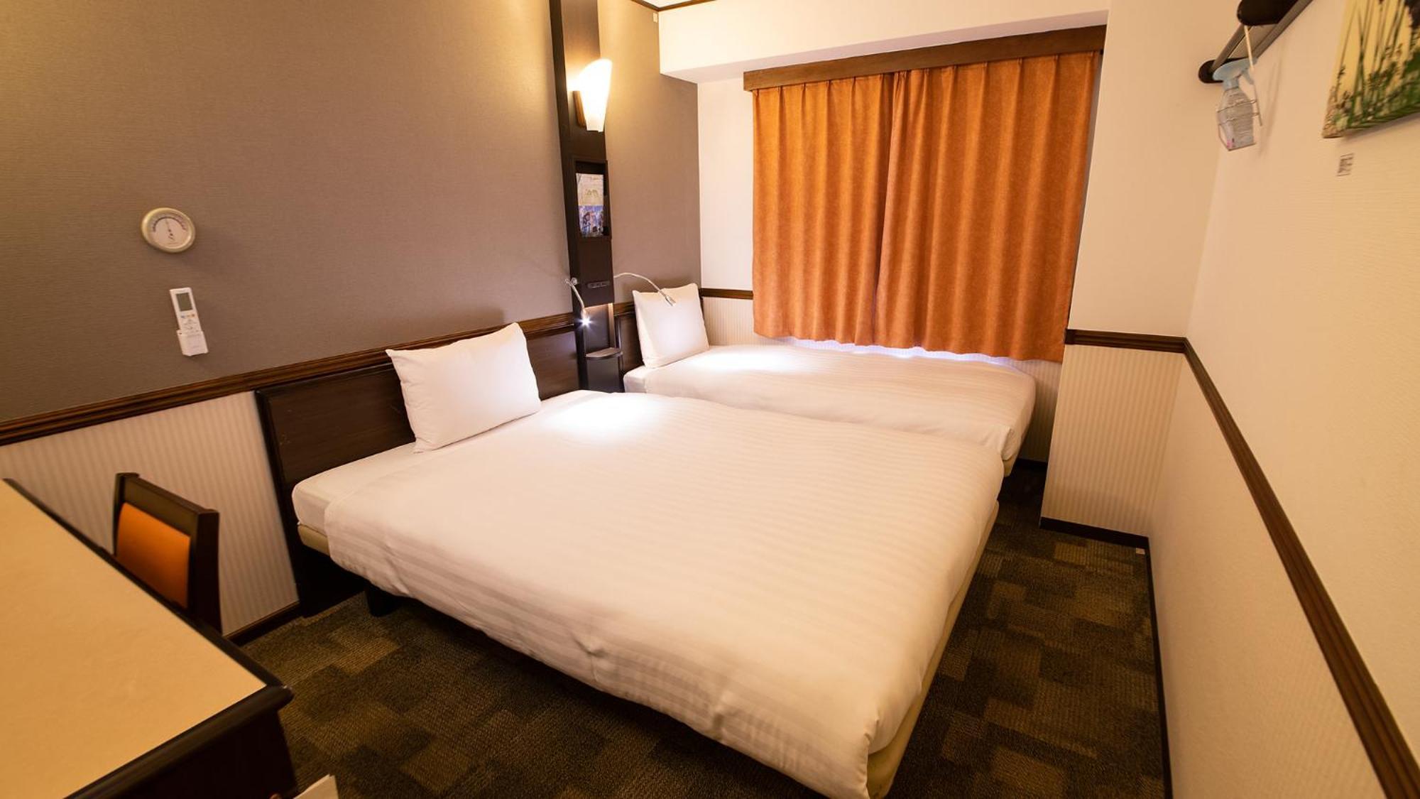 Toyoko Inn Toyama-Eki Shinkansen-Guchi No.2 Szoba fotó