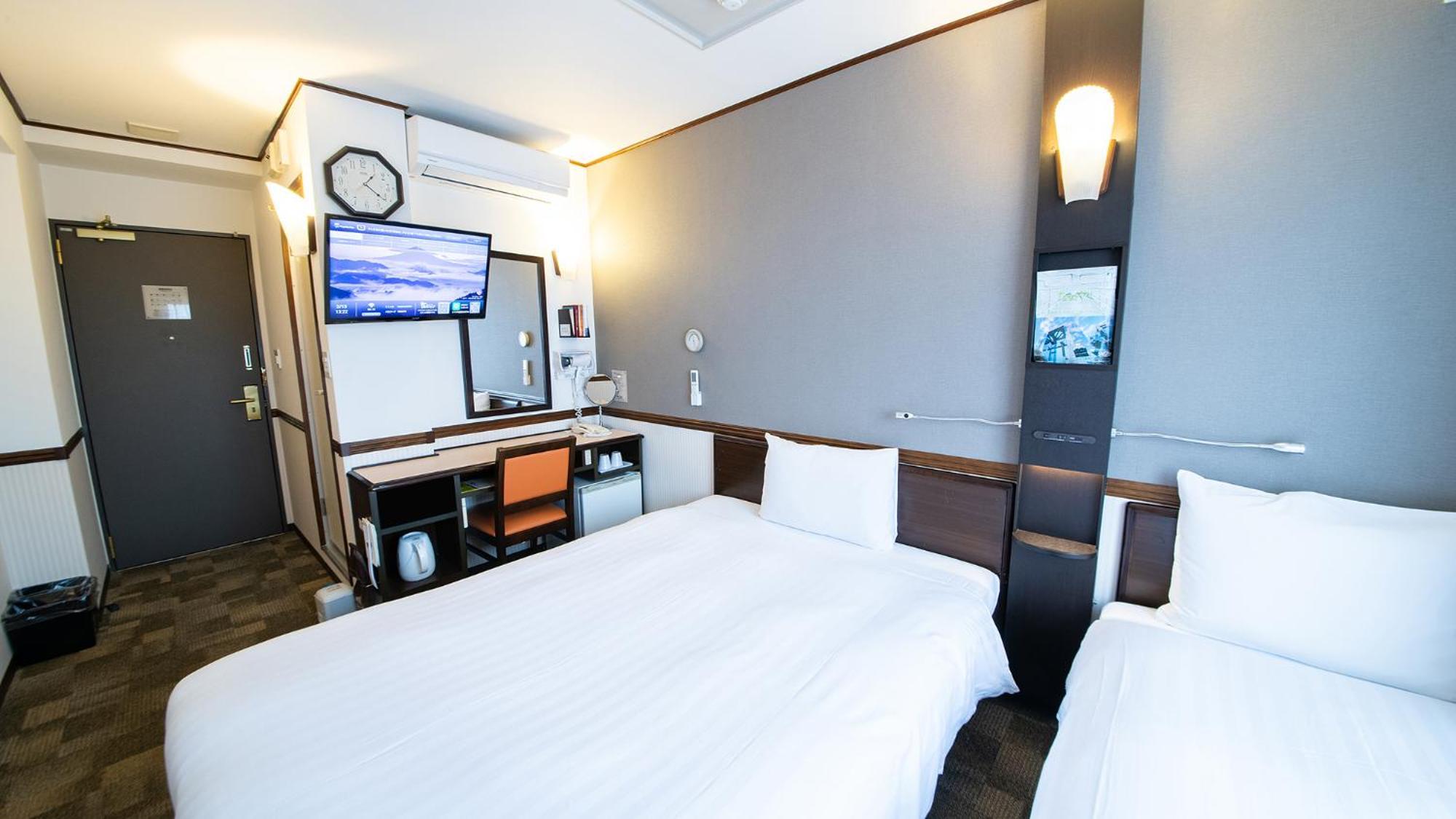 Toyoko Inn Toyama-Eki Shinkansen-Guchi No.2 Szoba fotó
