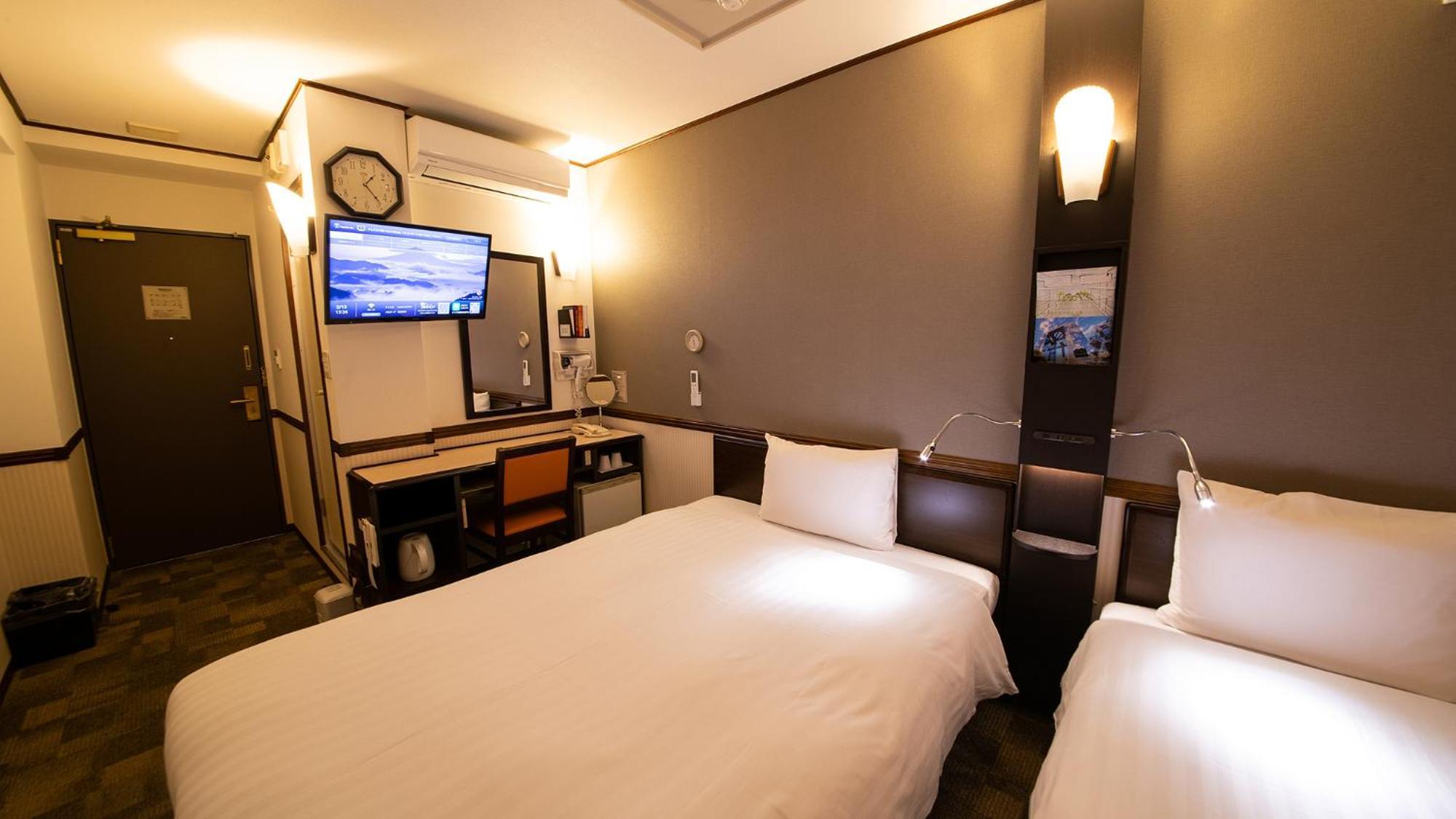 Toyoko Inn Toyama-Eki Shinkansen-Guchi No.2 Szoba fotó